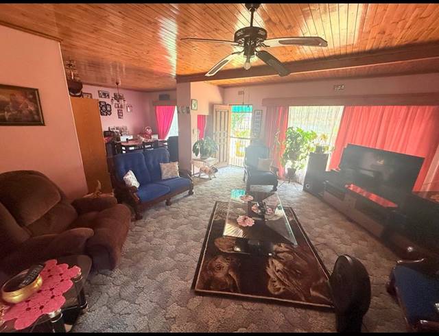 3 BEDROOM HOUSE FOR SALE IN VANDERBIJLPARK CW 4